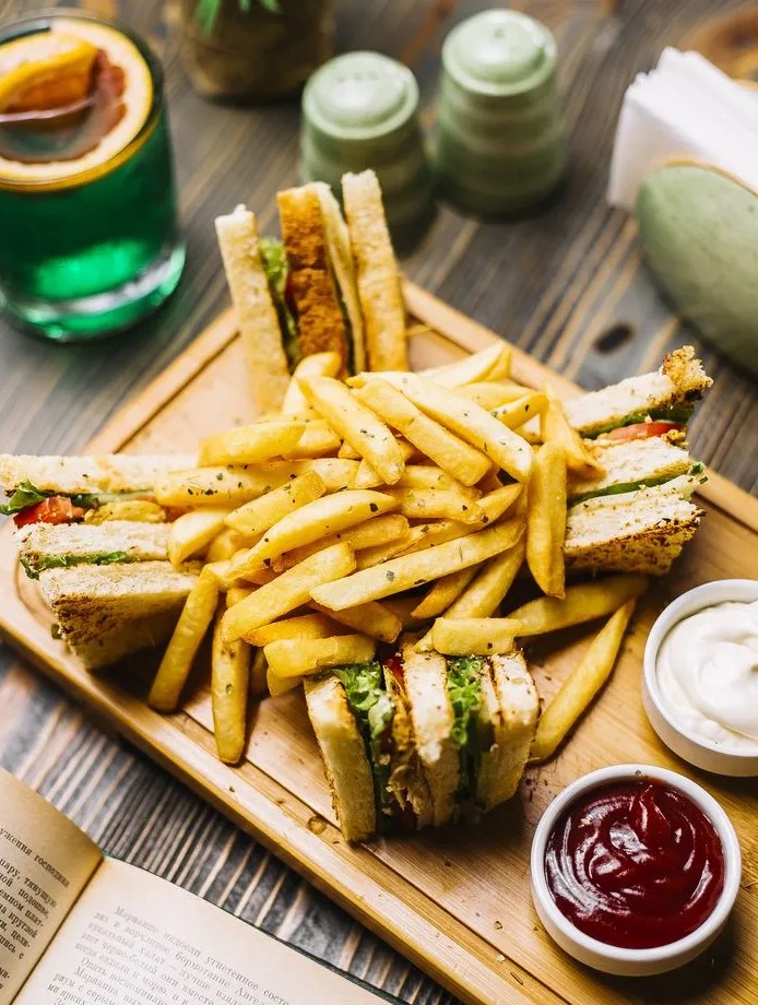 FAQ's & Help 2 FAQ's about UKMenuAll menus, prices and calorie information